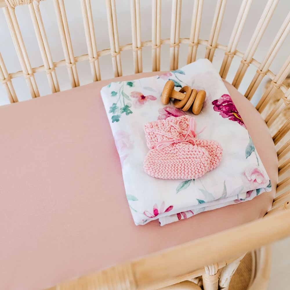 Lullaby Pink Organic Bassinet Sheet / Change Pad Cover - View 5