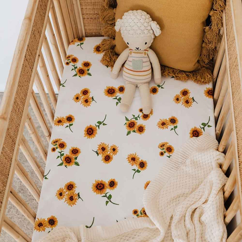 How to Style your Nursery with Sunflower - Snuggle Hunny