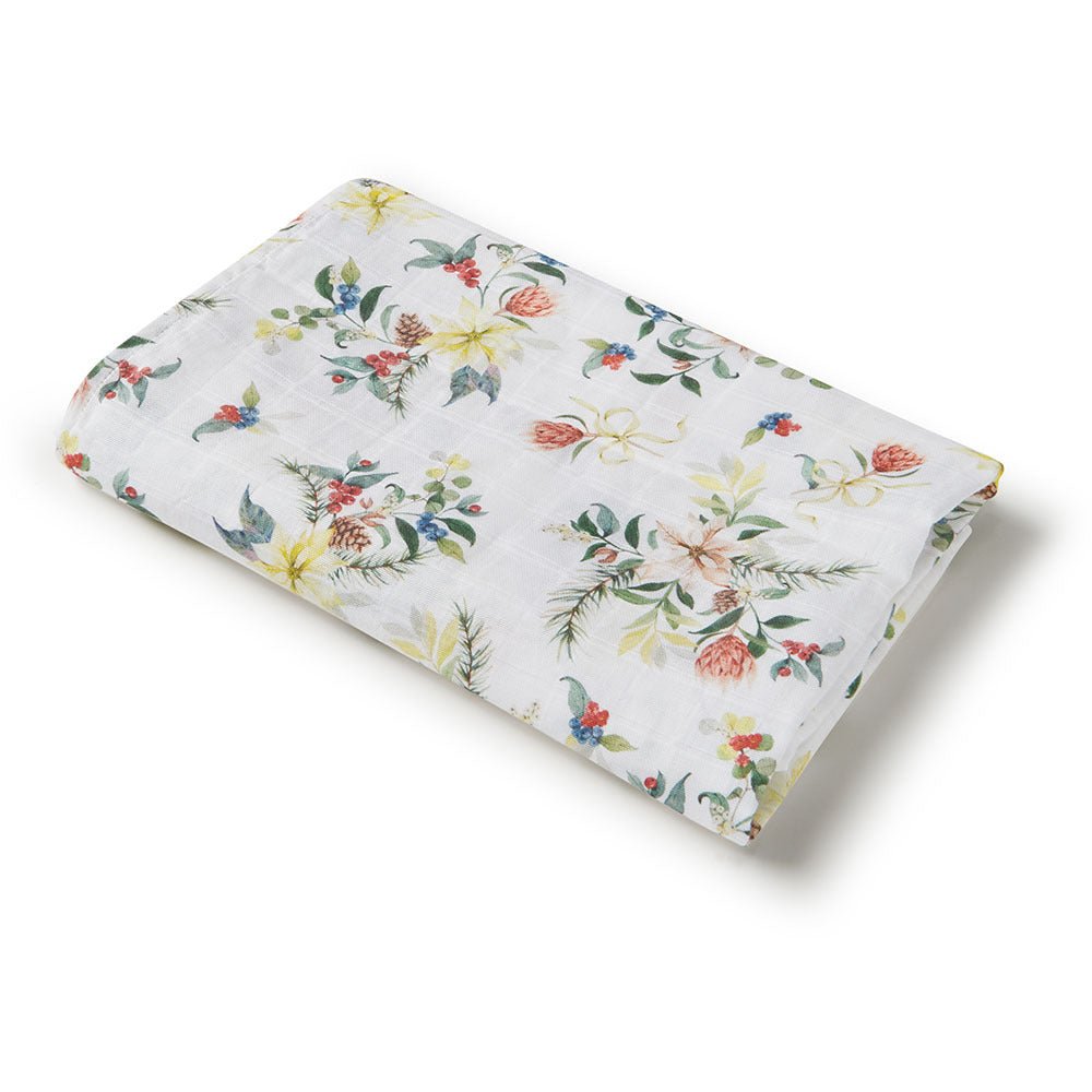 Festive Berry Organic Muslin Wrap - Limited Edition - View 3