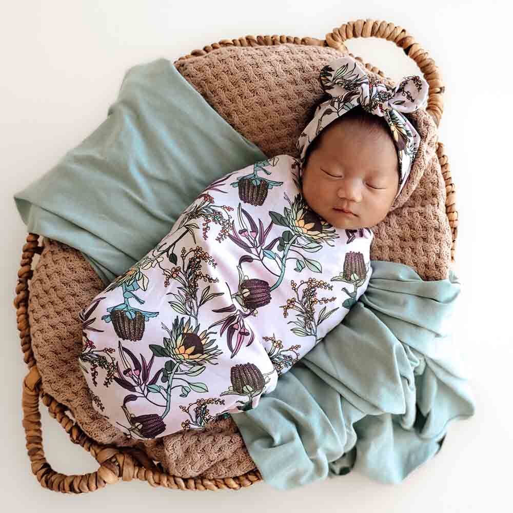 Banksia Organic Snuggle Swaddle & Topknot Set - View 5